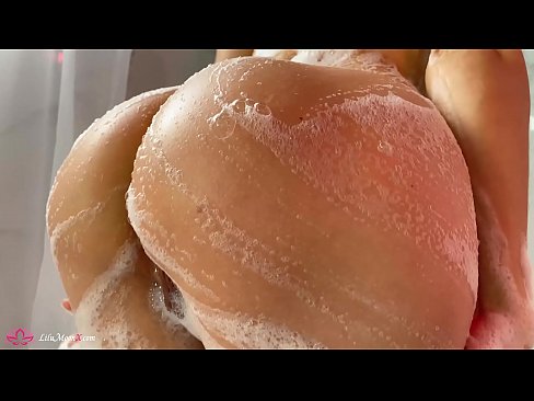 ❤️ Brunetka masturbuje kundičku s vibrátorom až do intenzívneho orgazmu v sprche ❤❌ Tvrdé porno na porno sk.porn-impact.ru ❤